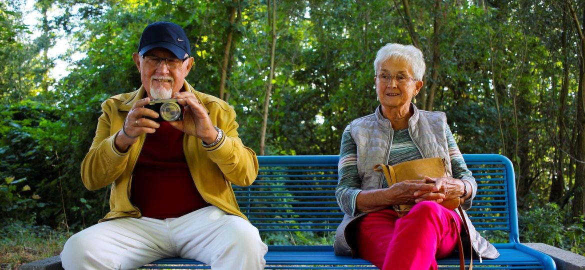 granny-ge926de7dc_1920