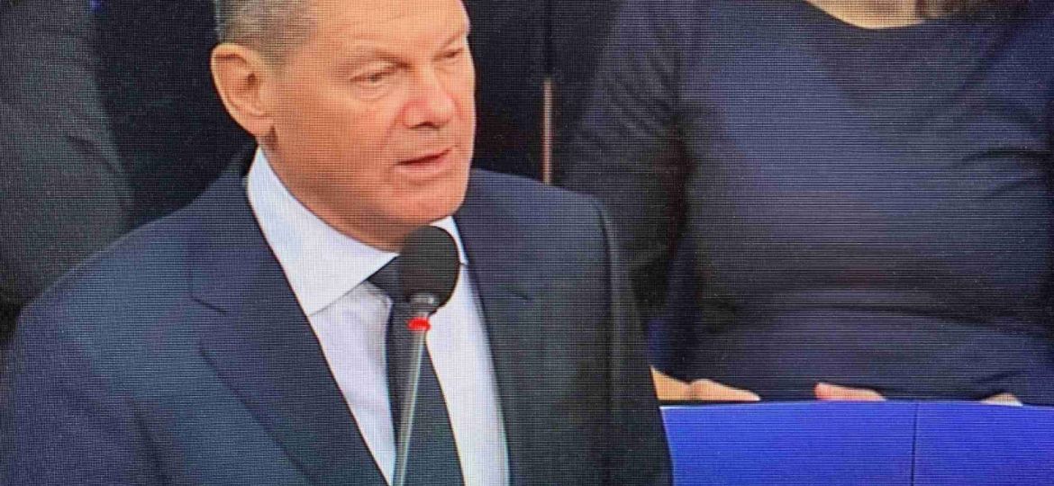 Bundeskanzler Scholz im Bundestag am 25. Jan 2023 - Repro K-media 3