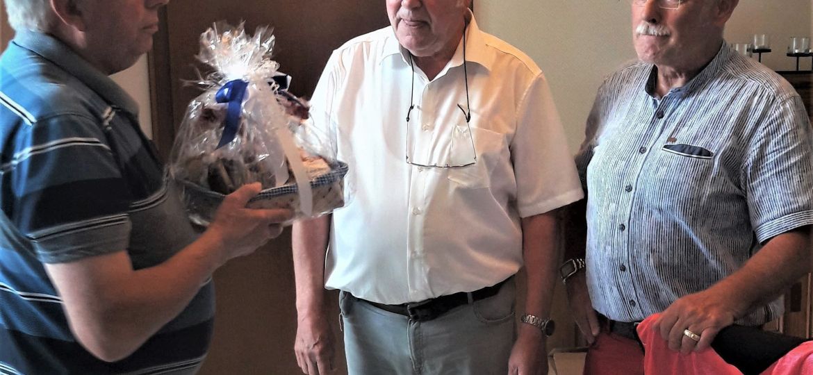 Präsente zum70. RG-Treffen - Foto DVG (4)