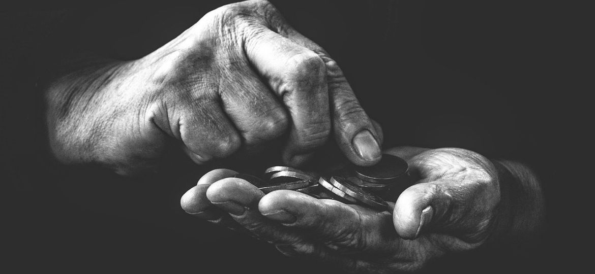 poverty-4561704_1280