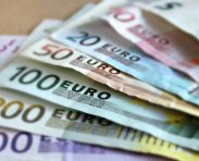 banknotes-209104_1920