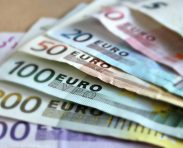 banknotes-209104_1920